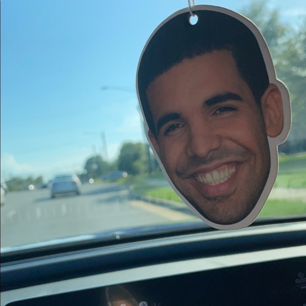 Meet your Posher, Cj